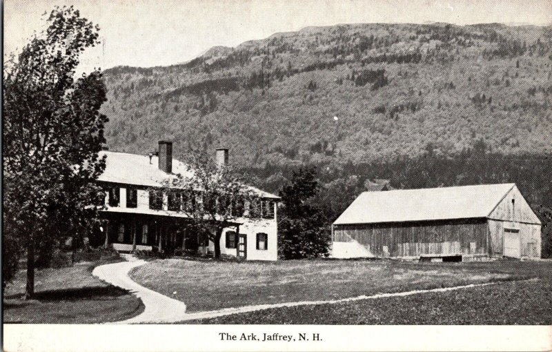 View of The Ark Inn, Jaffrey NH Vintage Postcard M71