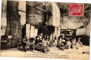 CPA AK MONTRICHARD (Touraine) - Un coin du Hall d'emballage des vins (208491)