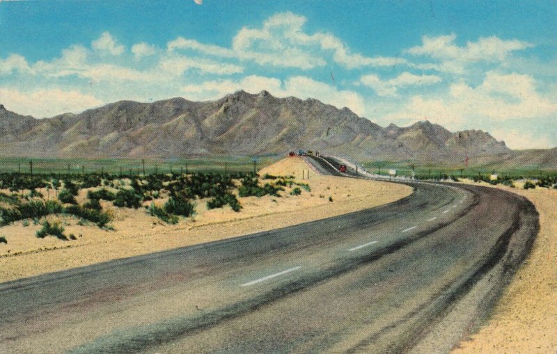 Circa 1958 Florida Mountains South of Deming, New Mexico Postcard 