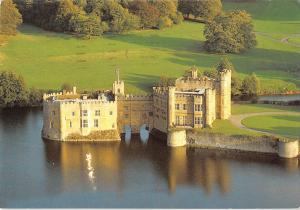 B102442 leeds castle aerial view    uk