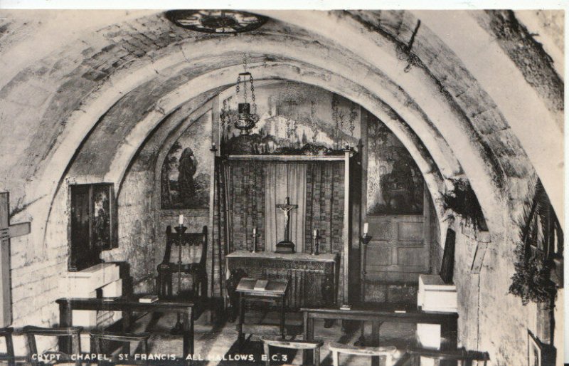 London Postcard - Crypt Chapel - St Francis  - All Hallows - RP - Ref 2234A 