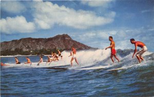 Waikiki Honolulu Hawaii 1950-60s Postcard Surfing And Canoeing