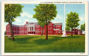 Postcard - U. S. Government Veterans' Hospital - Des Moines, Iowa