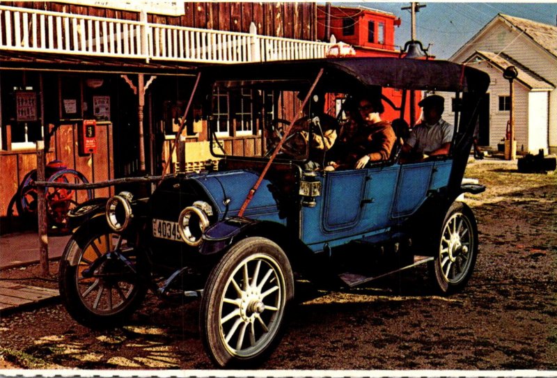 Antique Car 1913 Overland Pioneer Auto Museum Murdo South Dakota