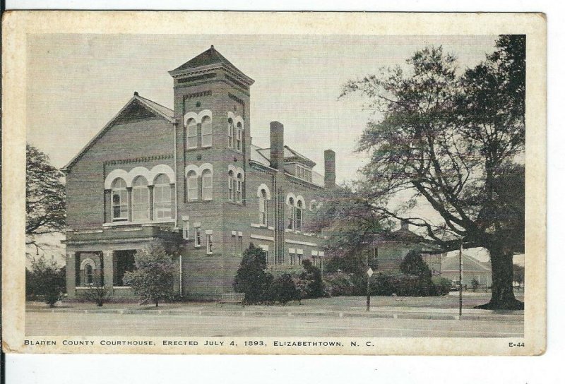 CG-329 NC, Elizabethtown, Bladen County Courthouse, White Border Era Postcard