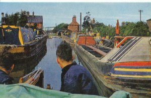 Shipping Postcard - Narrow Boats on Oxford Canal at Hawkesbury - Ref 1783A