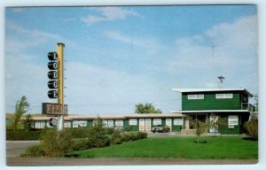 BELLE FOURCHE, South Dakota SD ~ Roadside LA BELLE LODGE c1960s-70s Postcard