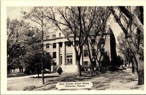 Postcard Gray County Court House in Cimarron, Kansas