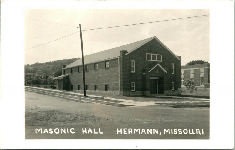 Vtg Postcard RPPC 1940s - Hermann Missouri MO - Masonic Hall Street View UNP