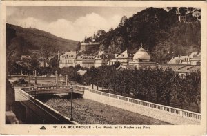 CPA La Bourboule Les Ponts et la Roche des Fetes (1234697)