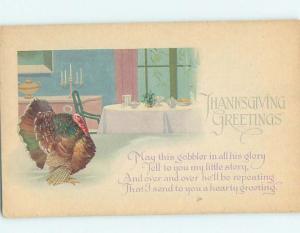 Pre-Linen thanksgiving TURKEY WALKS UP TO THE DINING ROOM TABLE HQ7719@