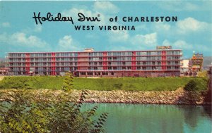 Charleston West Virginia 1960s Postcard Holiday Inn Motel