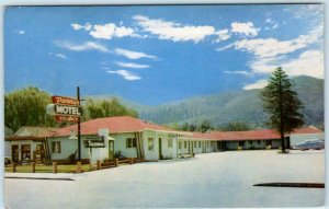 UKIAH, California CA  Roadside PENNY'S MOTEL ca 1950s Mendocino County  Postcard