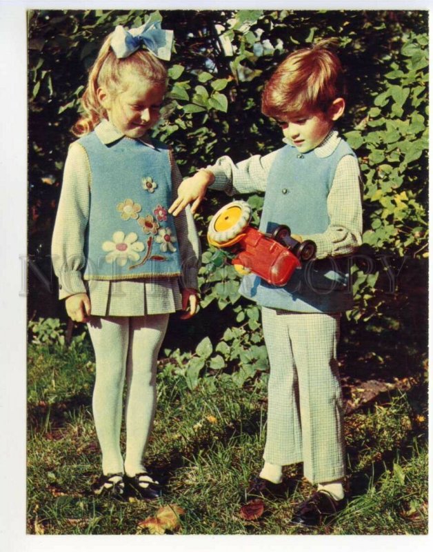 488679 Advertising FASHION 1971 pattern Spring Kids DRESS TOY Poster Old