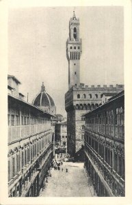 Italy Florence Old Palace tower and Uffizzi palace