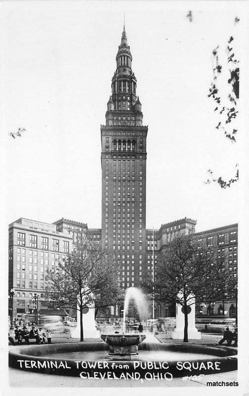 1940s Cleveland Ohio Terminal Tower Public Square RPPC real photo postcard 9351