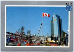 Postcard - The World's largest Canadian flag, Expo 86 - Vancouver, Canada