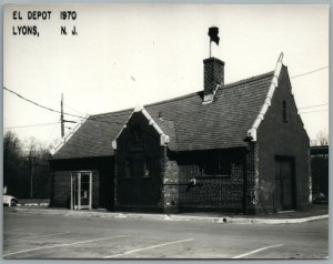 LYONS NJ RAILROAD DEPOT RAILWAY TRAIN STATION VINTAGE REAL PHOTO POSTCARD RPPC