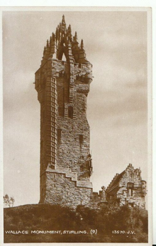 Scotland Postcard - Wallace Monument - Stirlingshire - Real Photo - Ref 19354A