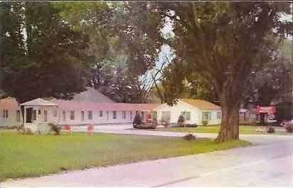 IL Nauvoo Pioneer Motel