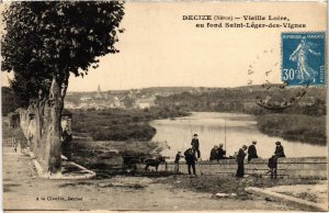 CPA DECIZE Vieille Loire Nievre (100179)