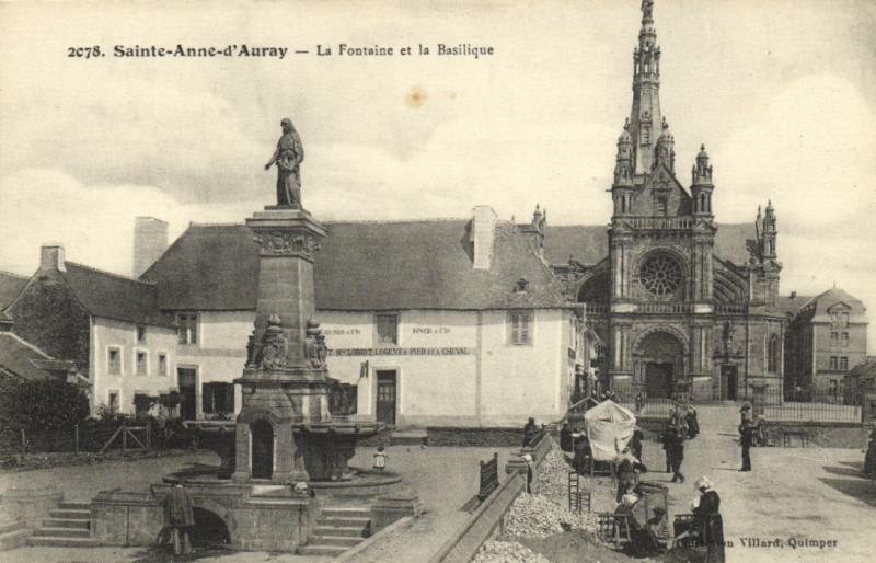 CPA La fontaine et la baslique (144765)