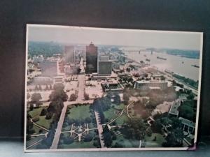 Postcard Aerial View of Sunken Gardes in front of Capitol, Baton Rouge,LA