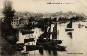 CPA DOUARNENEZ - Le Grand Port (985287)