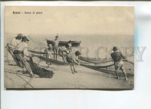 482556 Italy Rimini children fishermen fishing boats Vintage postcard