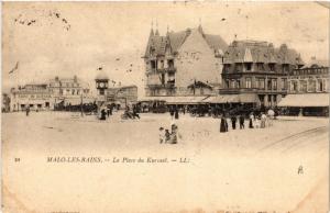 CPA MALO-les-BAINS - La Place du Kursaal (512926)