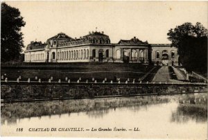 CPA Chantilly- Chateau, Les Grandes Ecuries FRANCE (1008735)