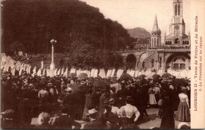 VINTAGE POSTCARD THE TERRACES AT THE HOLY CITY OF LOURDES FRANCE c. 1910-1914