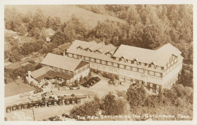 RP: GATLINBURG , Tennessee ,1930-40s ; GATLINBURG Inn