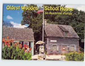 Postcard Oldest Wooden Schoolhouse, St. Augustine, Florida
