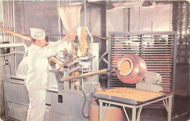 Postcard Lederle Pharmaceutical Lab Cyanamid Co. Accogel Machine, Pearl River NY