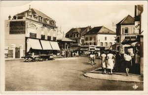 CPA CAYEUX-sur-MER L'Esplanade Aristide Briand (120959)