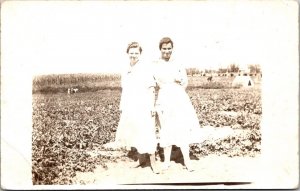 1918 RPPC Women On Farm Agricultural Postcard Near MARYVILLE, Missouri J8