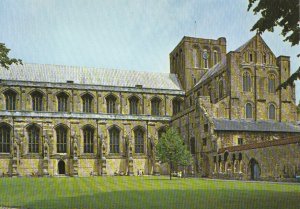 Hampshire Postcard - Winchester Cathedral - View From The South - Ref TZ5305