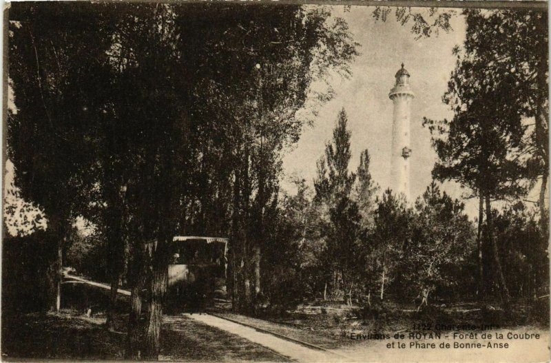 CPA Environs de ROYAN - Foret de la Coubre et le Phare de Bonne - Anse (975481)