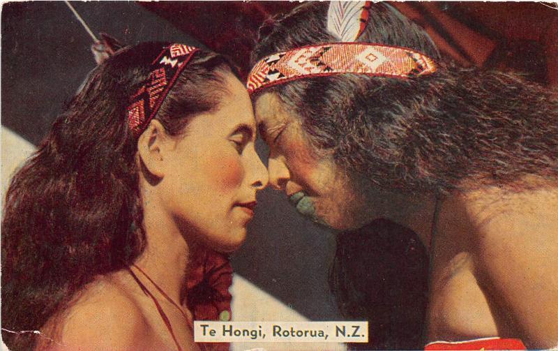 B91/ New Zealand Postcard c1910 Maori Te Hongi Kiss Noses Native Tribe 15