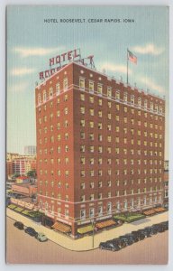 Linen~Air View Hotel Roosevelt Cedar Rapids Iowa~Vintage Postcard