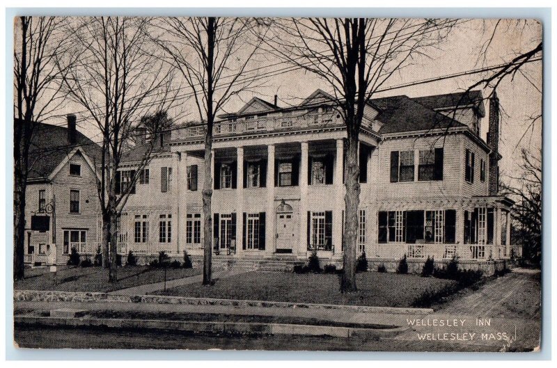 c1940 Wellesley Inn Entrance View Restaurant Wellesley Massachusetts MA Postcard