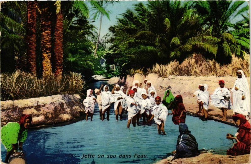 CPA Lehnert & Landrock Jette un sou dans l'eau TUNISIE (873929)