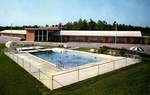 Richmond, Virginia - The Mark Warren Motel - on Willis Road - c1950