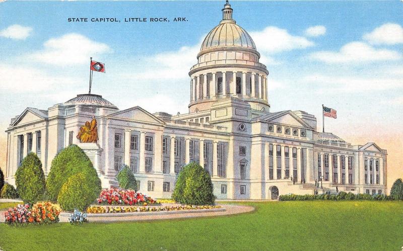 Little Rock Arkansas~State Capitol Building~Beautiful Flower Garden~Statue~1940s