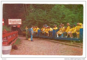 America's Favorite Mine Attraction, Iron Mountain Iron Mine, Michigan, 40-60s