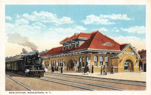 H58/ Middletown New York Postcard c1910 Erie Railroad Depot 2