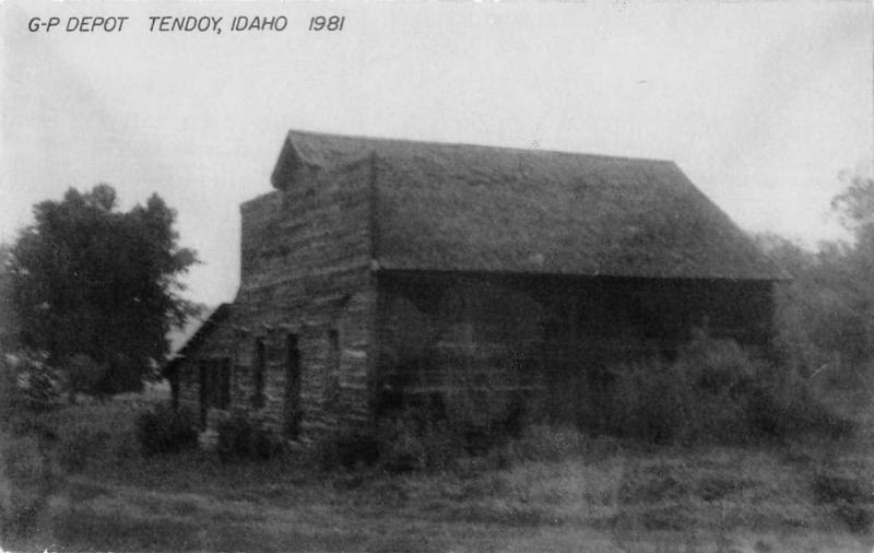 Tendoy Idaho GP Store Depot  Photo Vintage Postcard K98199