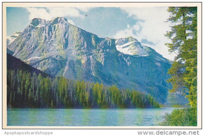 Canada Emerald Lake Yoho National Park British Columbia