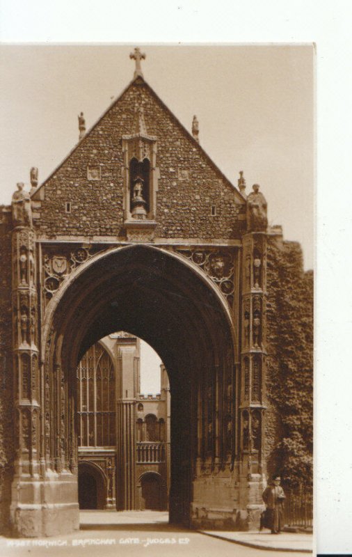 Norfolk Postcard - Norwich - Erpingham Gate - Ref 17277A